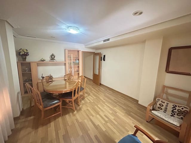 4 camera da letto Appartamento in vendita in Crevillente / Crevillent - 185.000 € (Rif: 9780302)