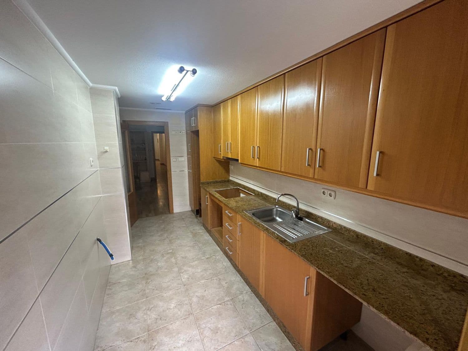 4 bedroom Flat for sale in Crevillente / Crevillent - € 185,000 (Ref: 9780302)