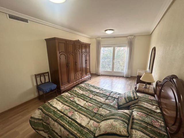 4 camera da letto Appartamento in vendita in Crevillente / Crevillent - 185.000 € (Rif: 9780302)