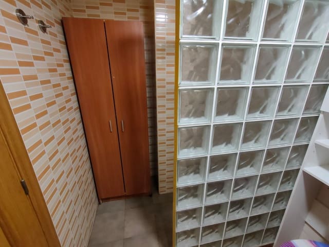 3 makuuhuone Asunto myytävänä paikassa Crevillente / Crevillent - 130 000 € (Ref: 9785992)