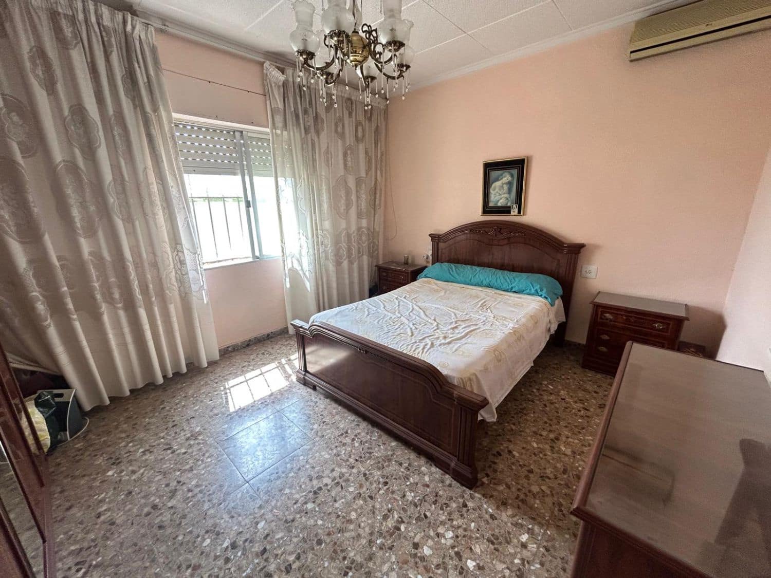 5 makuuhuone Maalaistalo myytävänä paikassa Crevillente / Crevillent mukana 
autotalli - 195 000 € (Ref: 9788243)