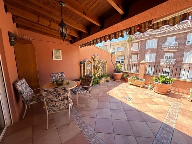 4 quarto Casa em Banda para venda em Crevillente / Crevillent com garagem - 490 000 € (Ref: 9790839)