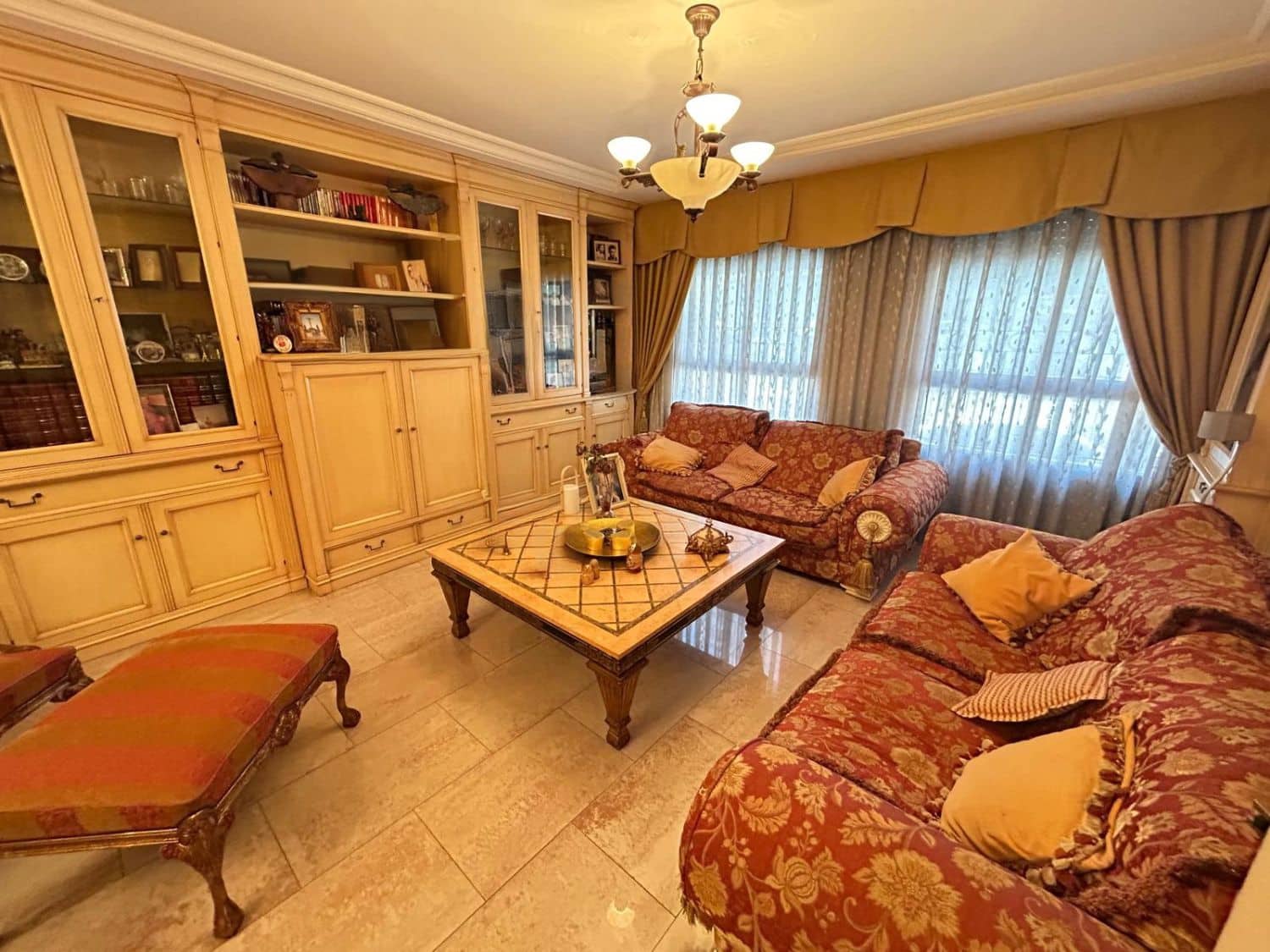 4 soveværelse Byhus til salg i Crevillente / Crevillent med garage - € 490.000 (Ref: 9790839)