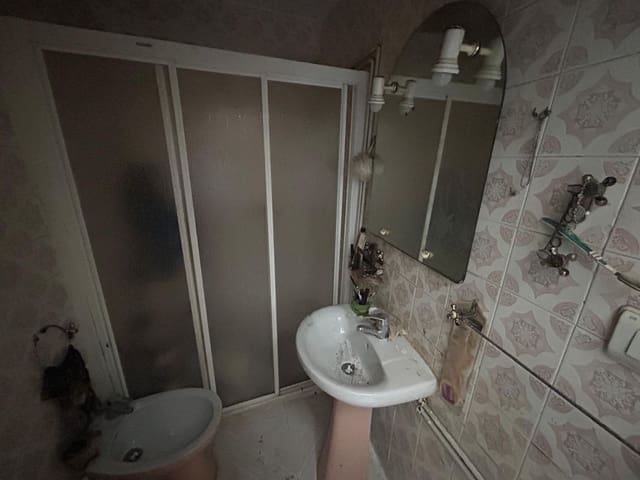 5 Zimmer Haus zu verkaufen in Crevillente / Crevillent - 56.000 € (Ref: 9807835)