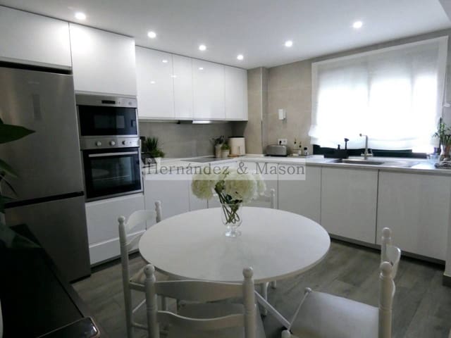 4 camera da letto Villetta Bifamiliare in vendita in Benalmádena con garage - 695.000 € (Rif: 10048627)