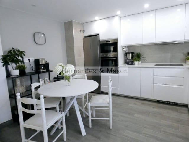 4 camera da letto Villetta Bifamiliare in vendita in Benalmádena con garage - 695.000 € (Rif: 10048627)