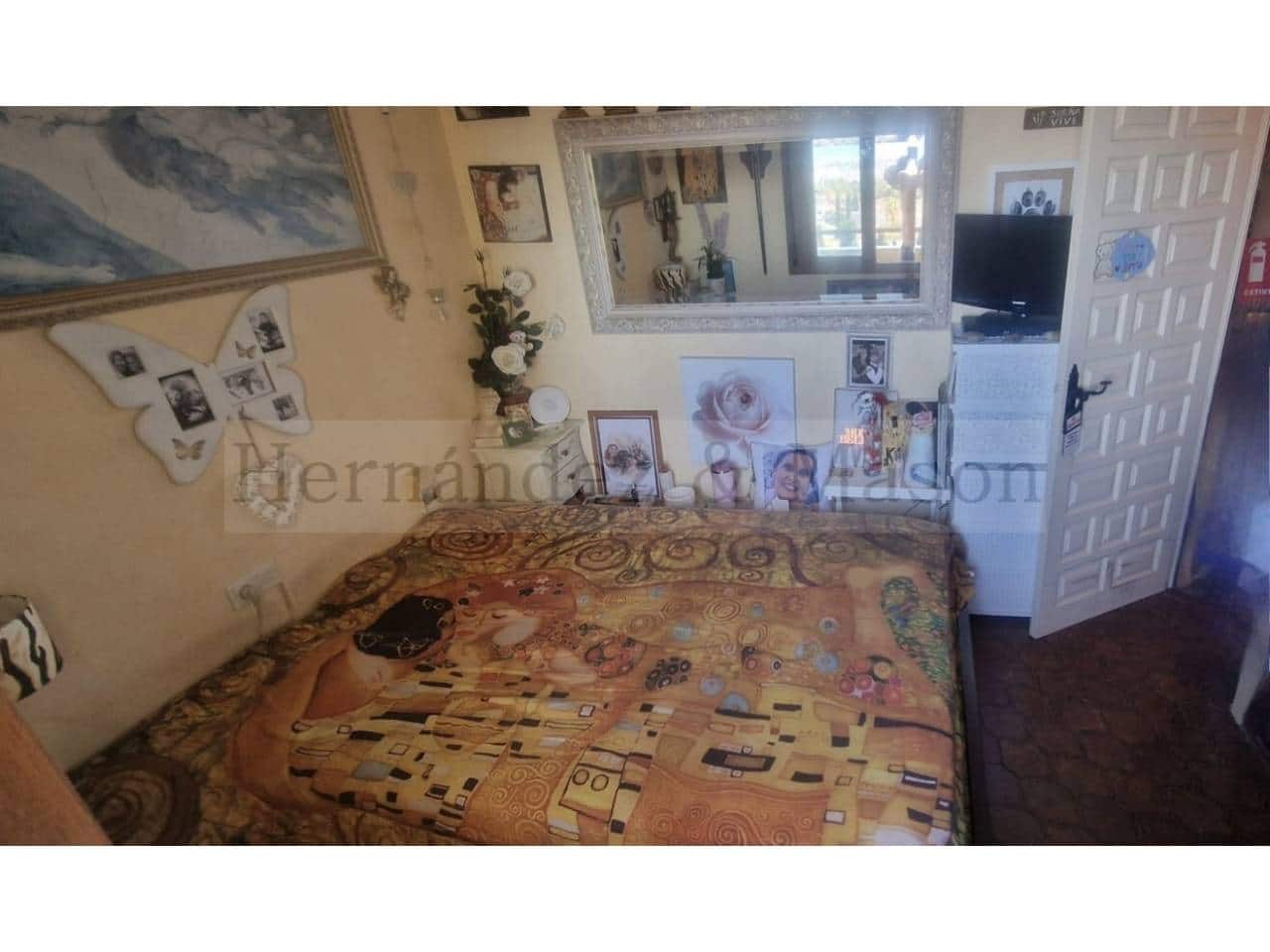 2 bedroom Flat for sale in Torremolinos with pool - € 380,000 (Ref: 10063676)