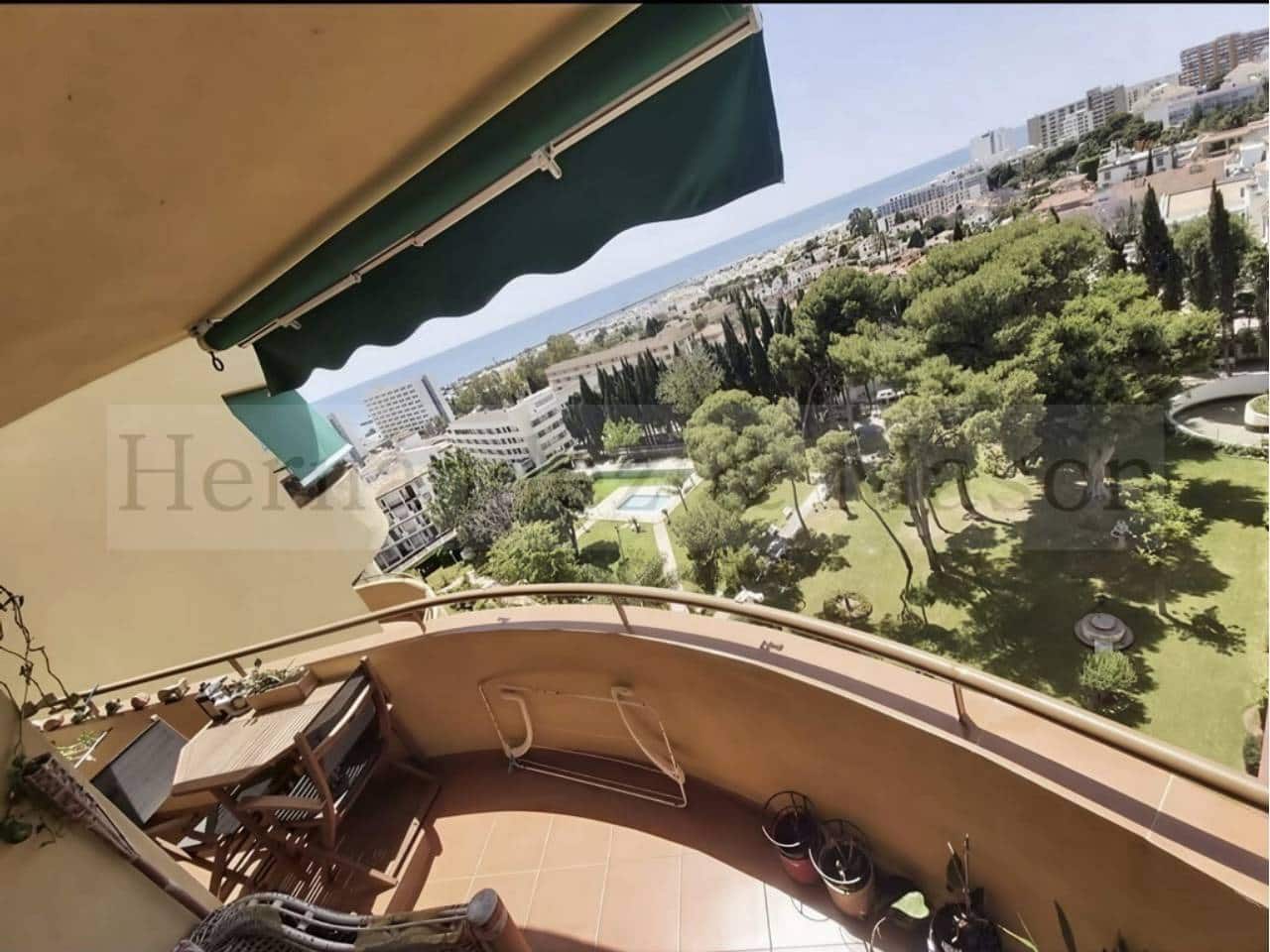 2 bedroom Flat for sale in Torremolinos with pool - € 380,000 (Ref: 10063676)