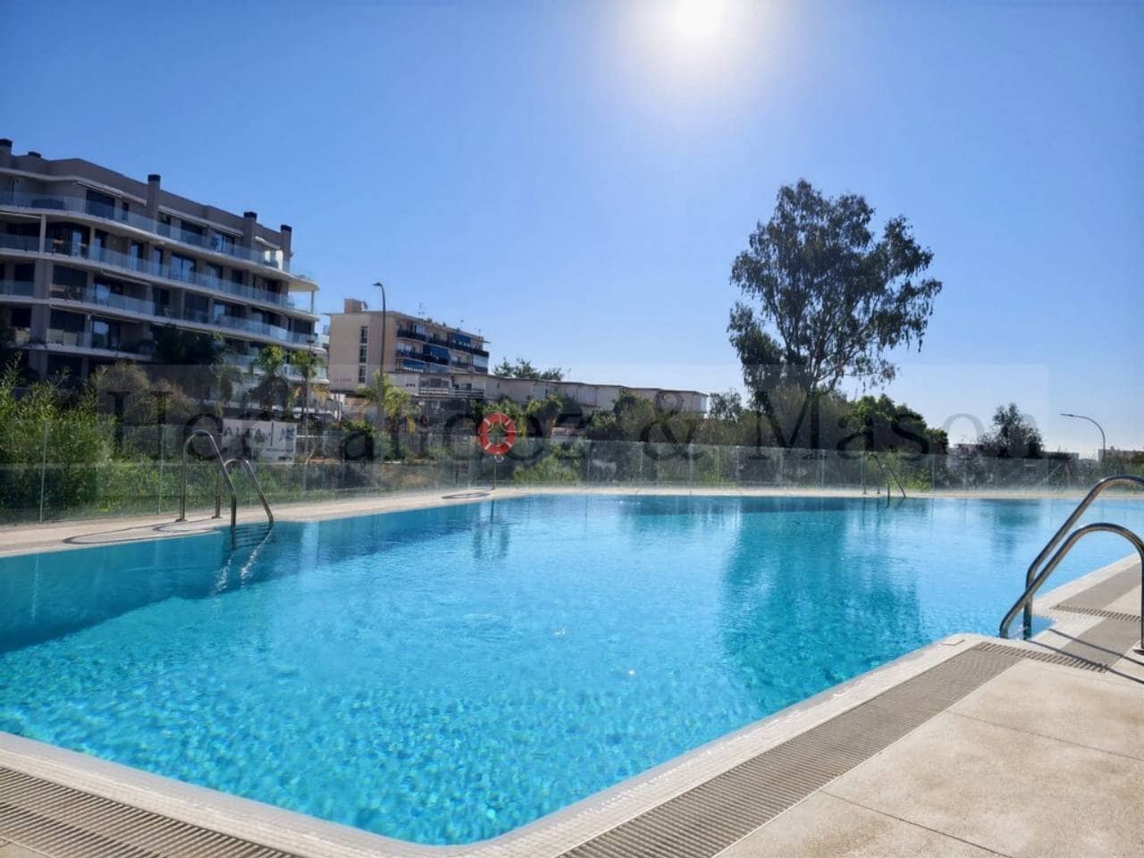 2 sypialnia Penthouse na sprzedaż w Torremolinos z basenem garażem - 560 000 € (Ref: 10101153)