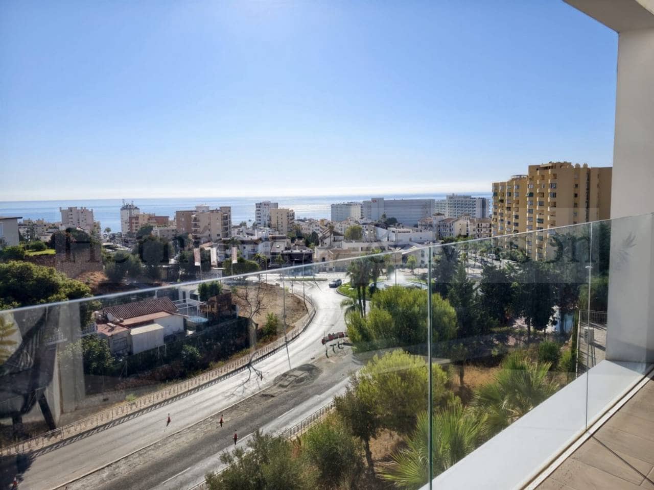 2 sypialnia Penthouse na sprzedaż w Torremolinos z basenem garażem - 560 000 € (Ref: 10101153)