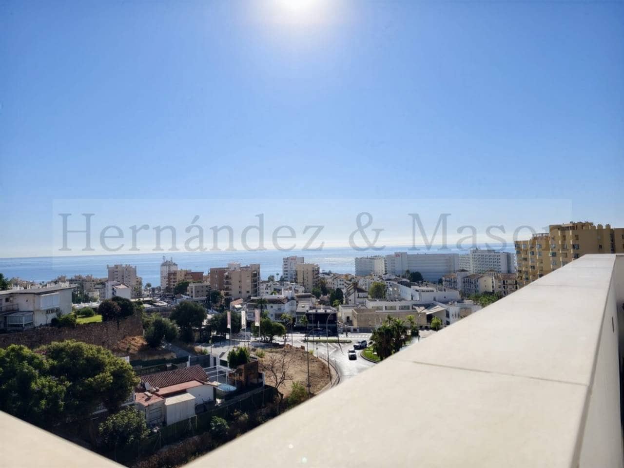 2 sypialnia Penthouse na sprzedaż w Torremolinos z basenem garażem - 560 000 € (Ref: 10101153)