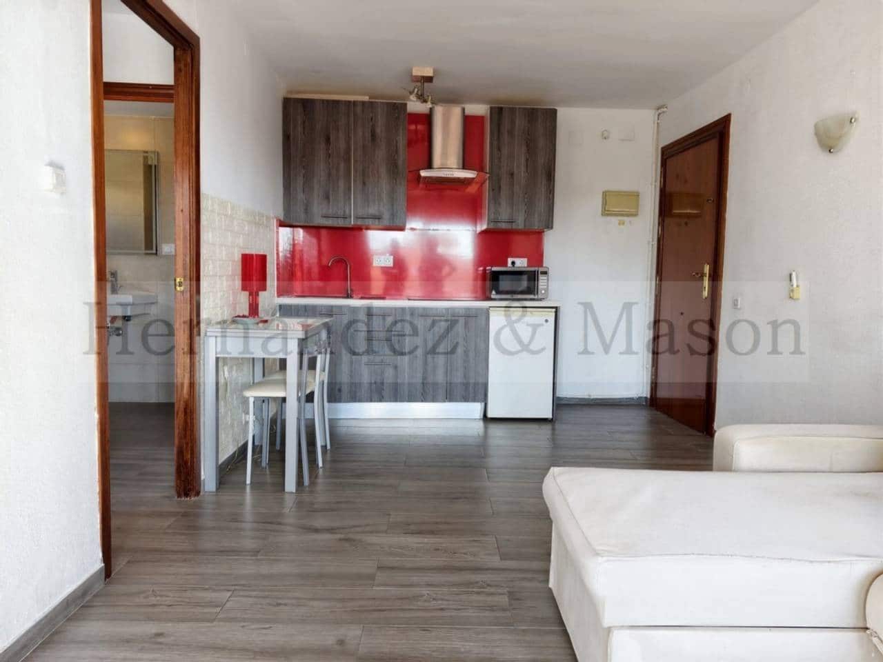 1 soverom Leilighet til salgs i Torremolinos med svømmebasseng garasje - € 219 500 (Ref: 10141586)