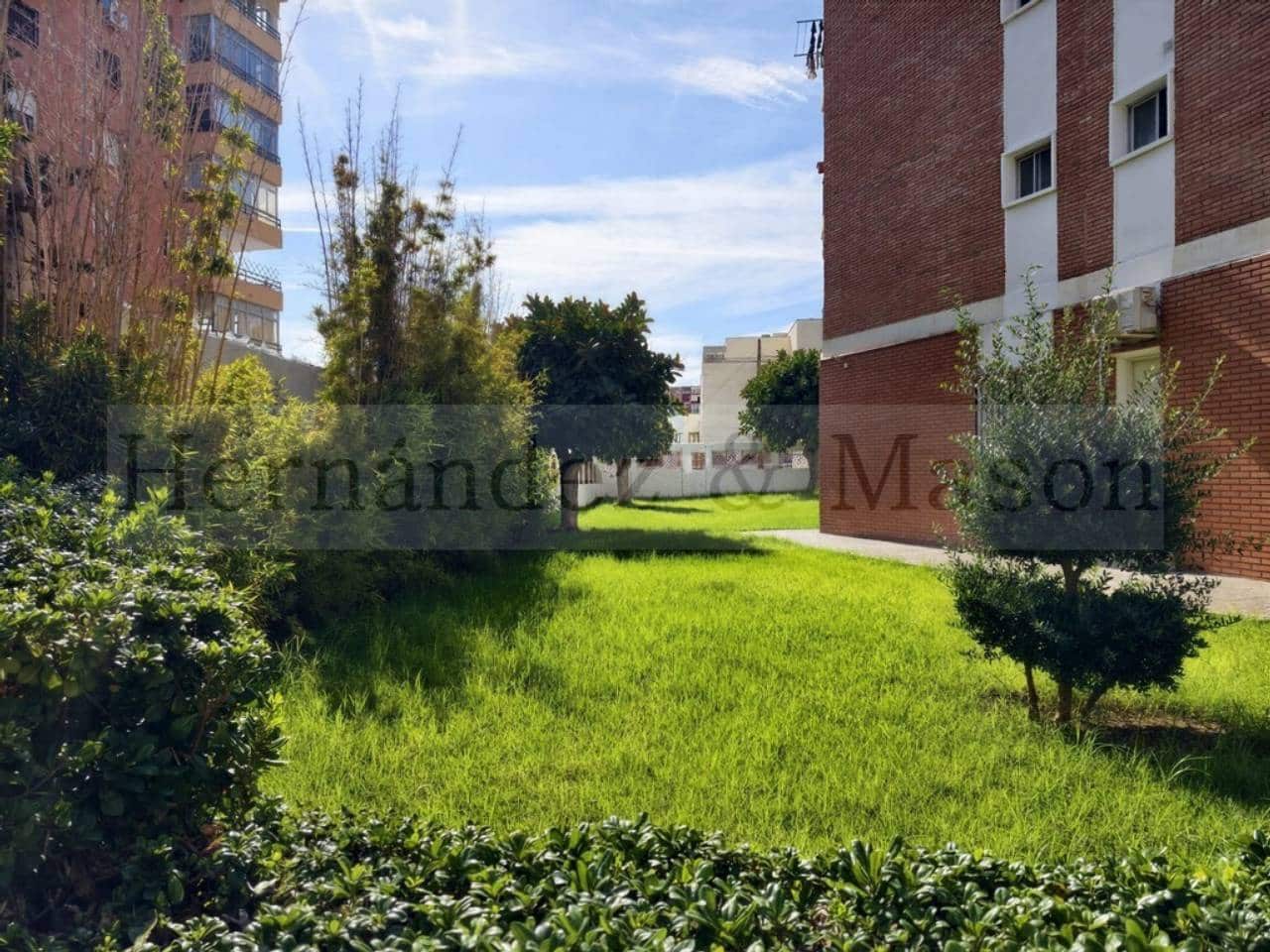1 soverom Leilighet til salgs i Torremolinos med svømmebasseng garasje - € 219 500 (Ref: 10141586)