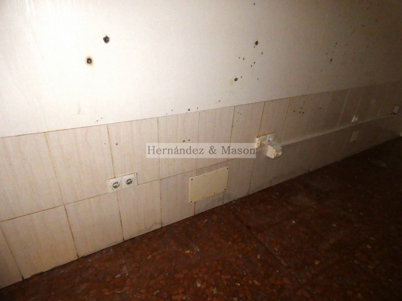 Erhverv til salg i Torremolinos - € 168.000 (Ref: 3869753)