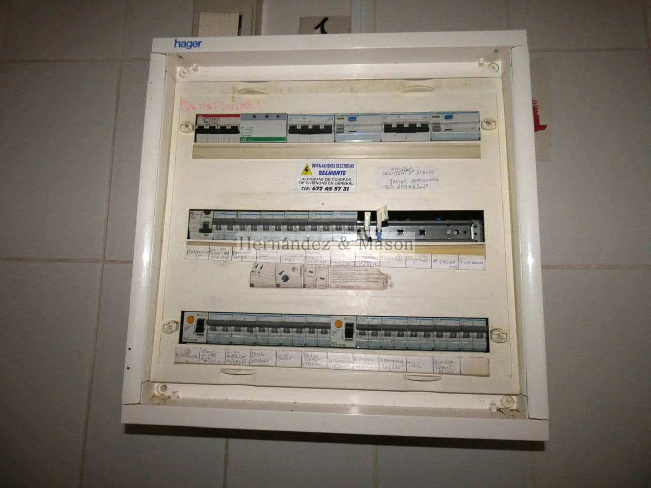 Erhverv til salg i Torremolinos - € 168.000 (Ref: 3869753)