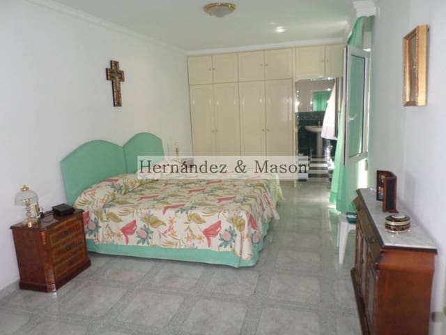 4 sypialnia Willa na sprzedaż w Puerto Marina, Benalmádena z basenem garażem - 1 150 000 € (Ref: 3869817)