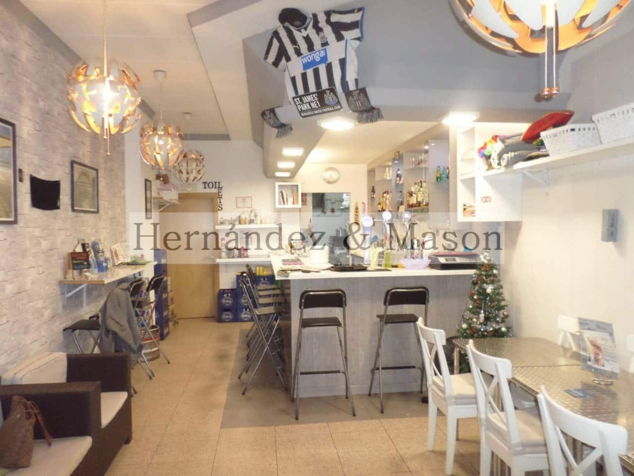 Erhverv til salg i Torremolinos - € 180.000 (Ref: 4026868)
