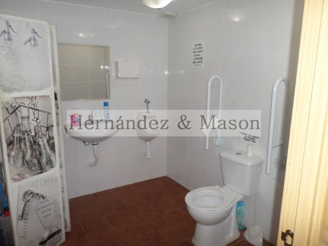 Erhverv til salg i Torremolinos - € 180.000 (Ref: 4026868)