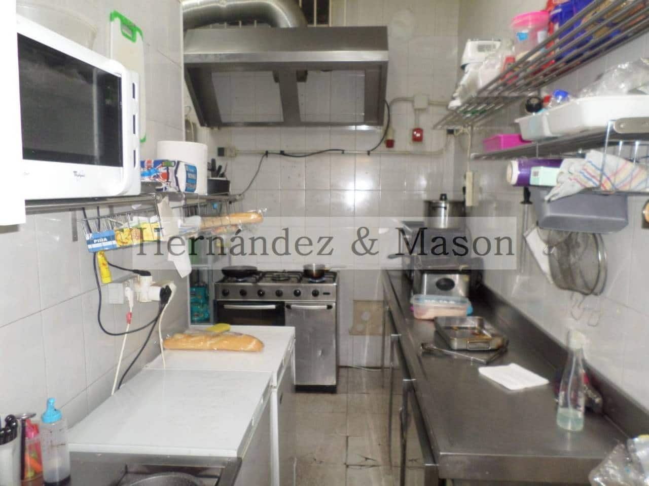 Erhverv til salg i Torremolinos - € 180.000 (Ref: 4026868)