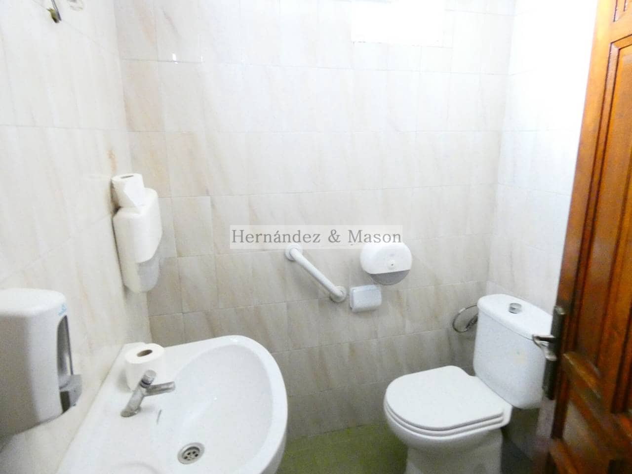 Restaurant/Bar til salgs i Torremolinos - € 250 000 (Ref: 6414582)