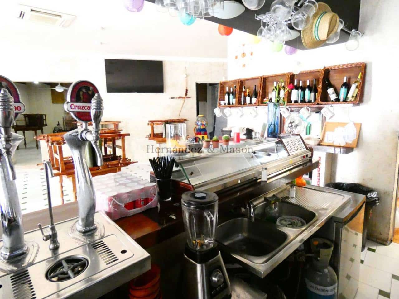 Restaurant/Bar til salgs i Torremolinos - € 250 000 (Ref: 6414582)
