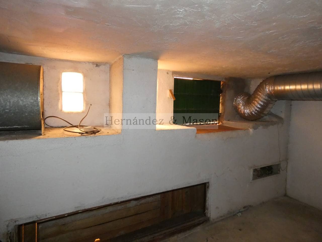 Kaupallinen vuokrattavana paikassa Torremolinos - 1 000 € (Ref: 6717678)