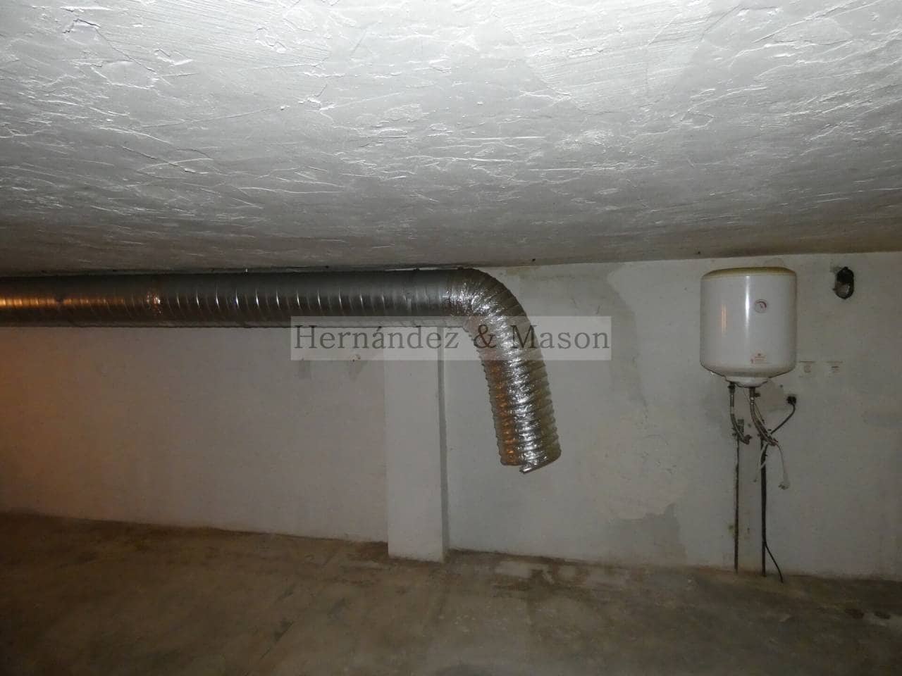 Kaupallinen vuokrattavana paikassa Torremolinos - 1 000 € (Ref: 6717678)