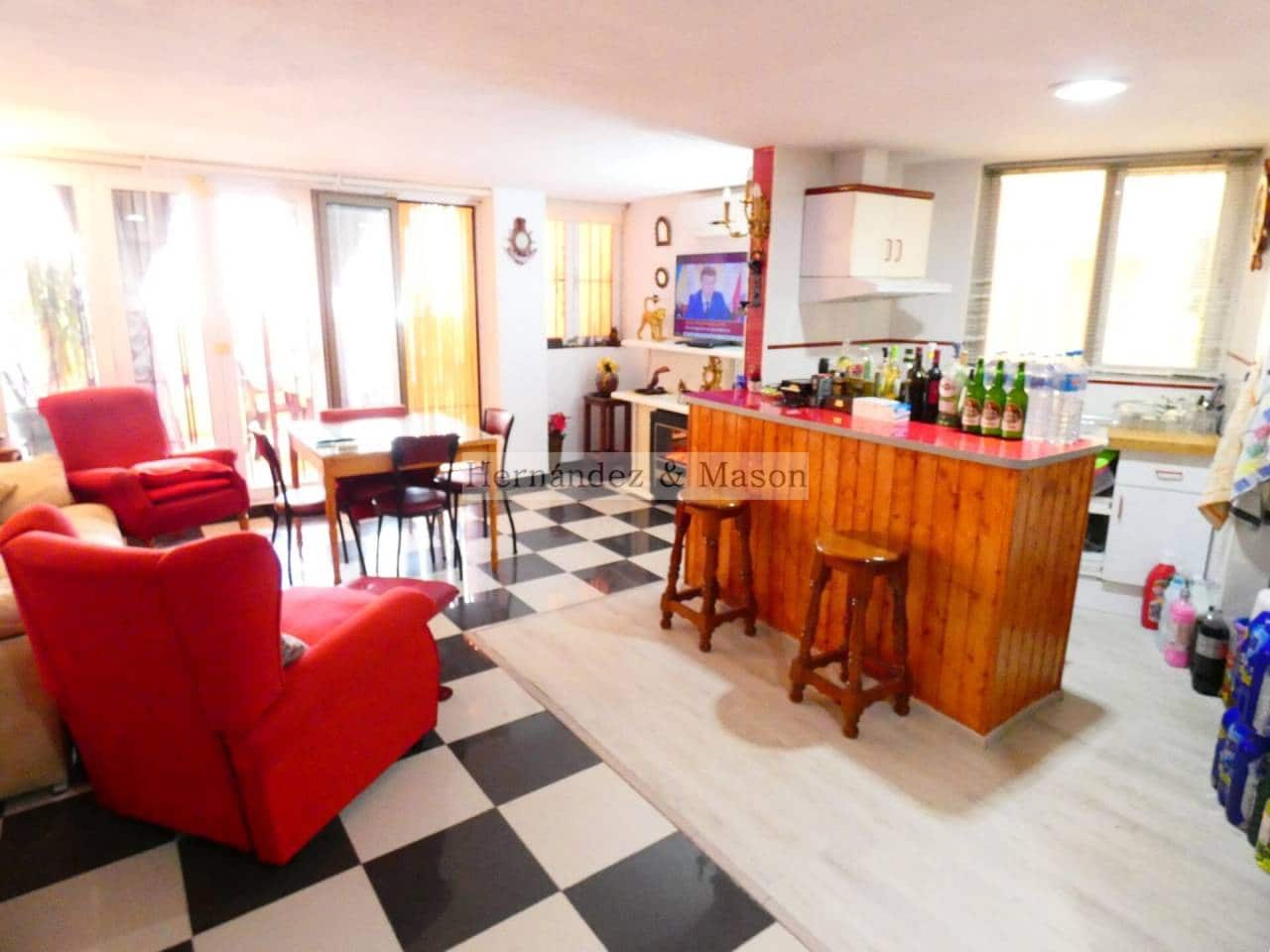 2 bedroom Flat for sale in Torremolinos with pool - € 330,000 (Ref: 6792171)