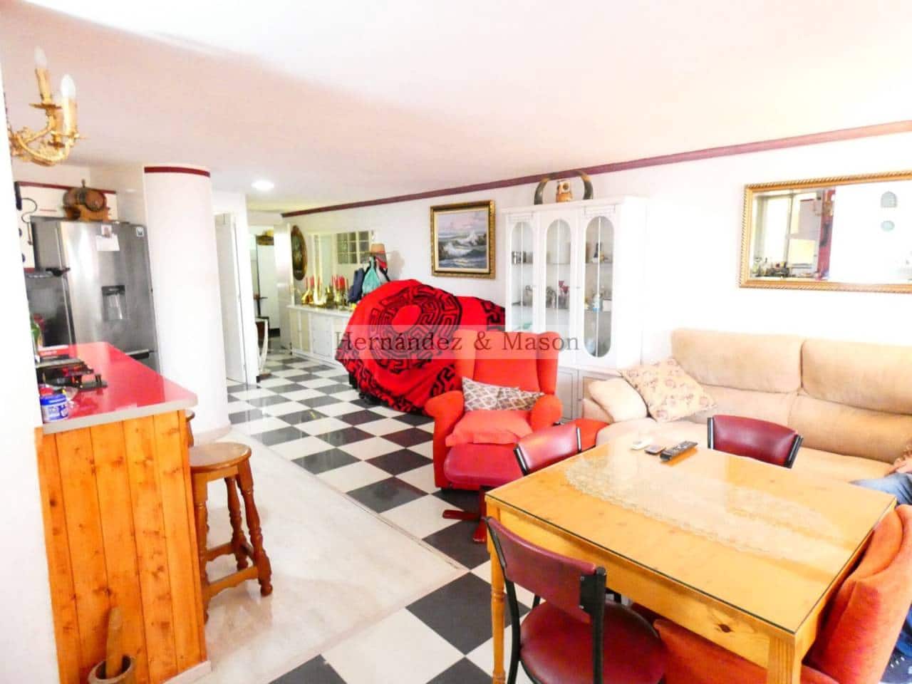 2 bedroom Flat for sale in Torremolinos with pool - € 330,000 (Ref: 6792171)