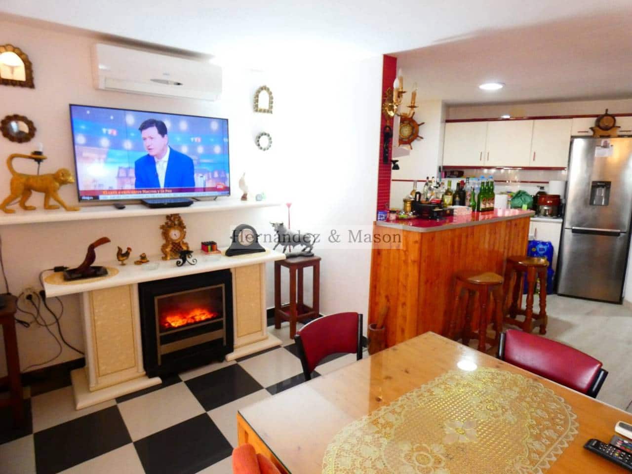 2 bedroom Flat for sale in Torremolinos with pool - € 330,000 (Ref: 6792171)