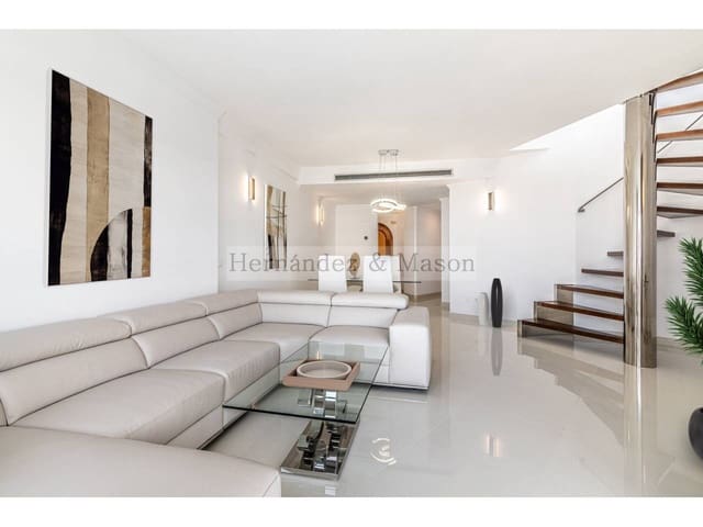 Ático de 3 habitaciones en Puerto Marina, Benalmádena en venta con piscina garaje - 1.300.000 € (Ref: 7879833)