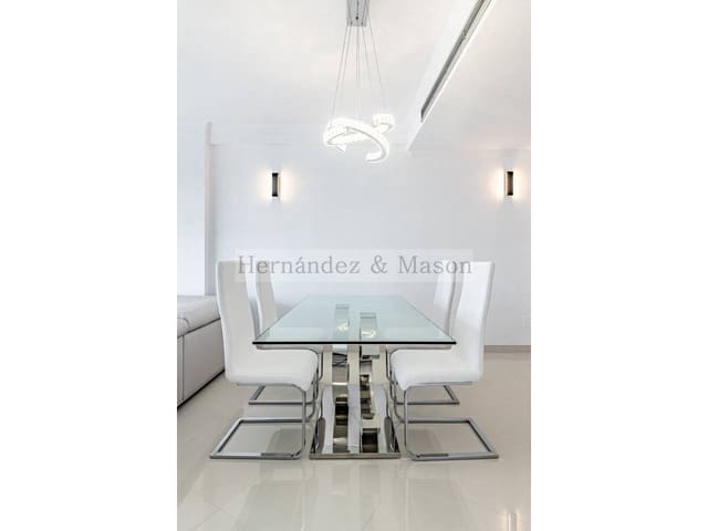 Ático de 3 habitaciones en Puerto Marina, Benalmádena en venta con piscina garaje - 1.300.000 € (Ref: 7879833)