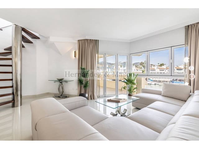 Ático de 3 habitaciones en Puerto Marina, Benalmádena en venta con piscina garaje - 1.300.000 € (Ref: 7879833)