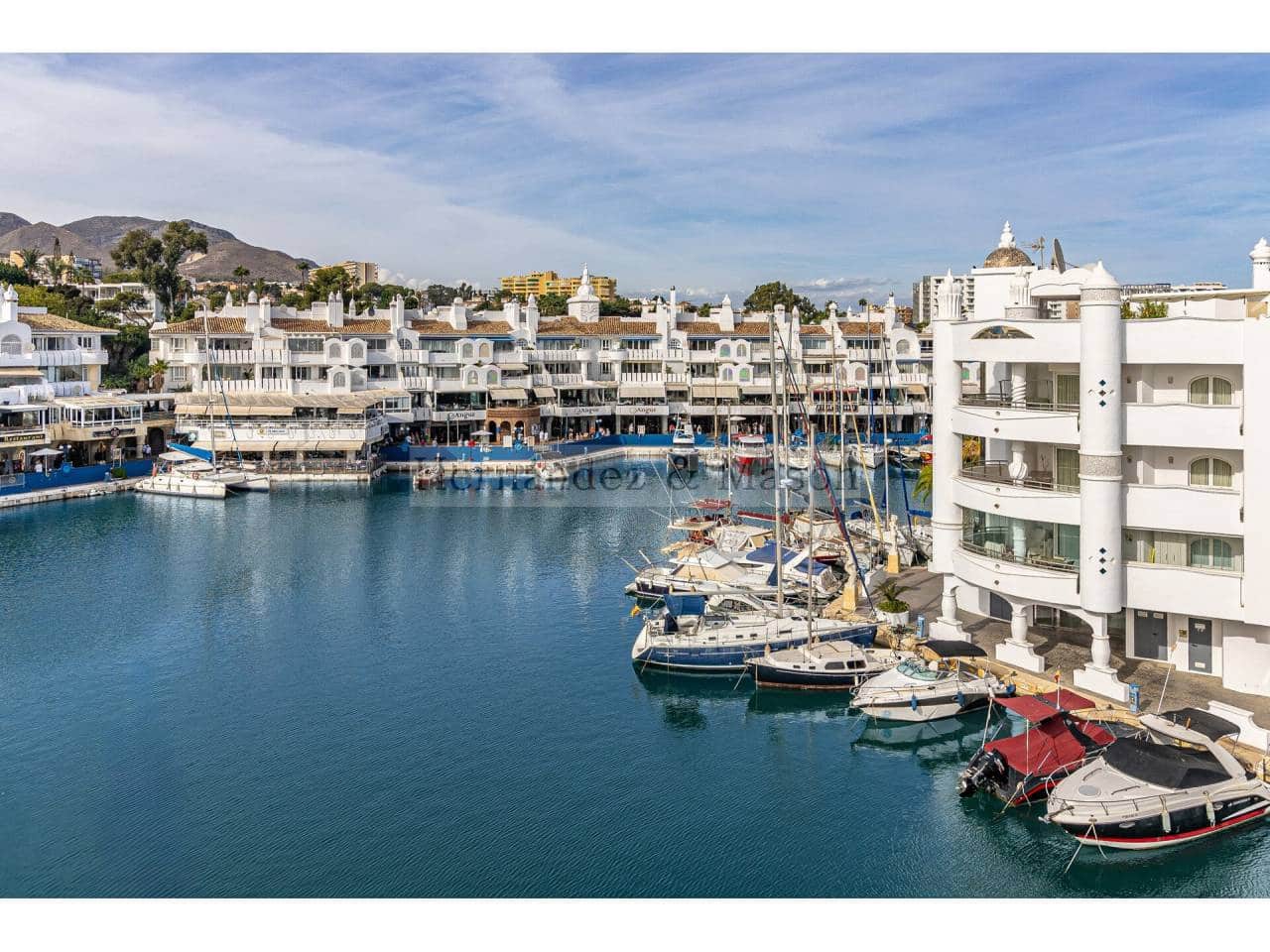 3 soverom Penthouse til salgs i Benalmadena med svømmebasseng garasje - € 1 300 000 (Ref: 7879833)
