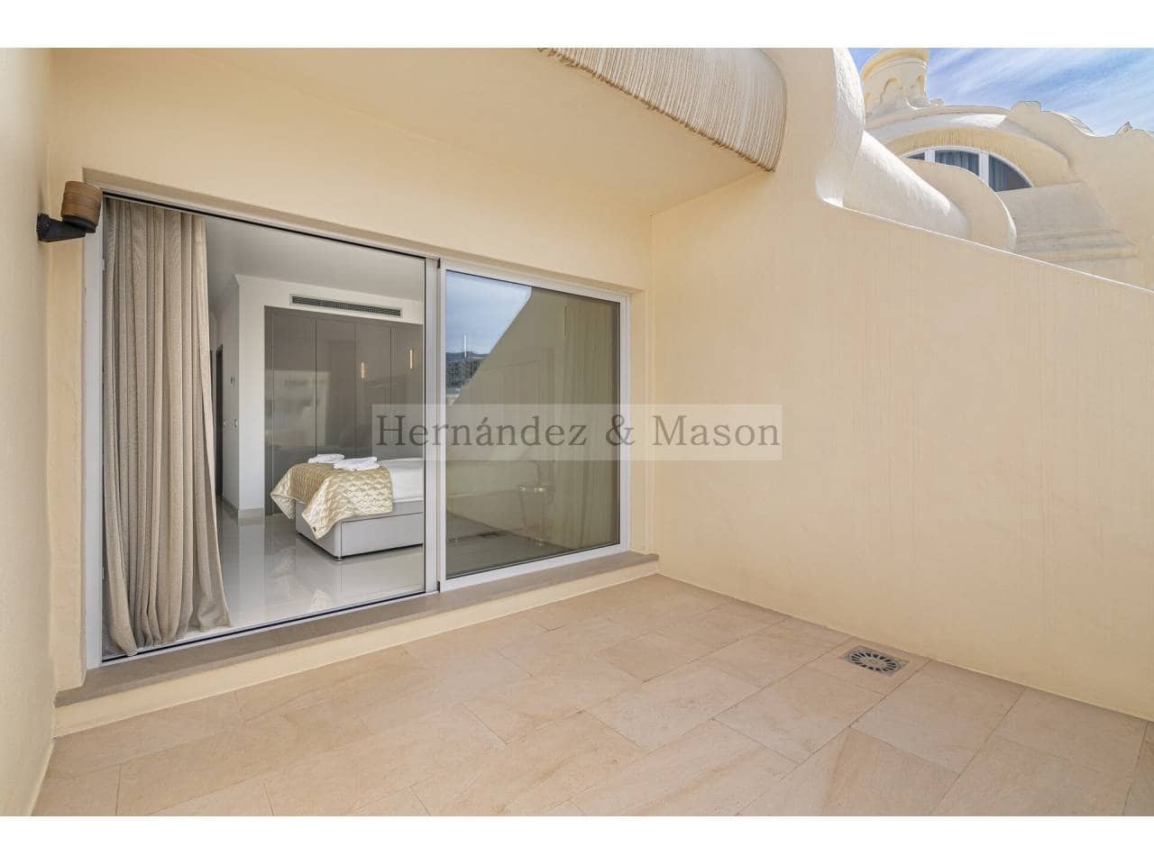 3 soverom Penthouse til salgs i Benalmadena med svømmebasseng garasje - € 1 300 000 (Ref: 7879833)