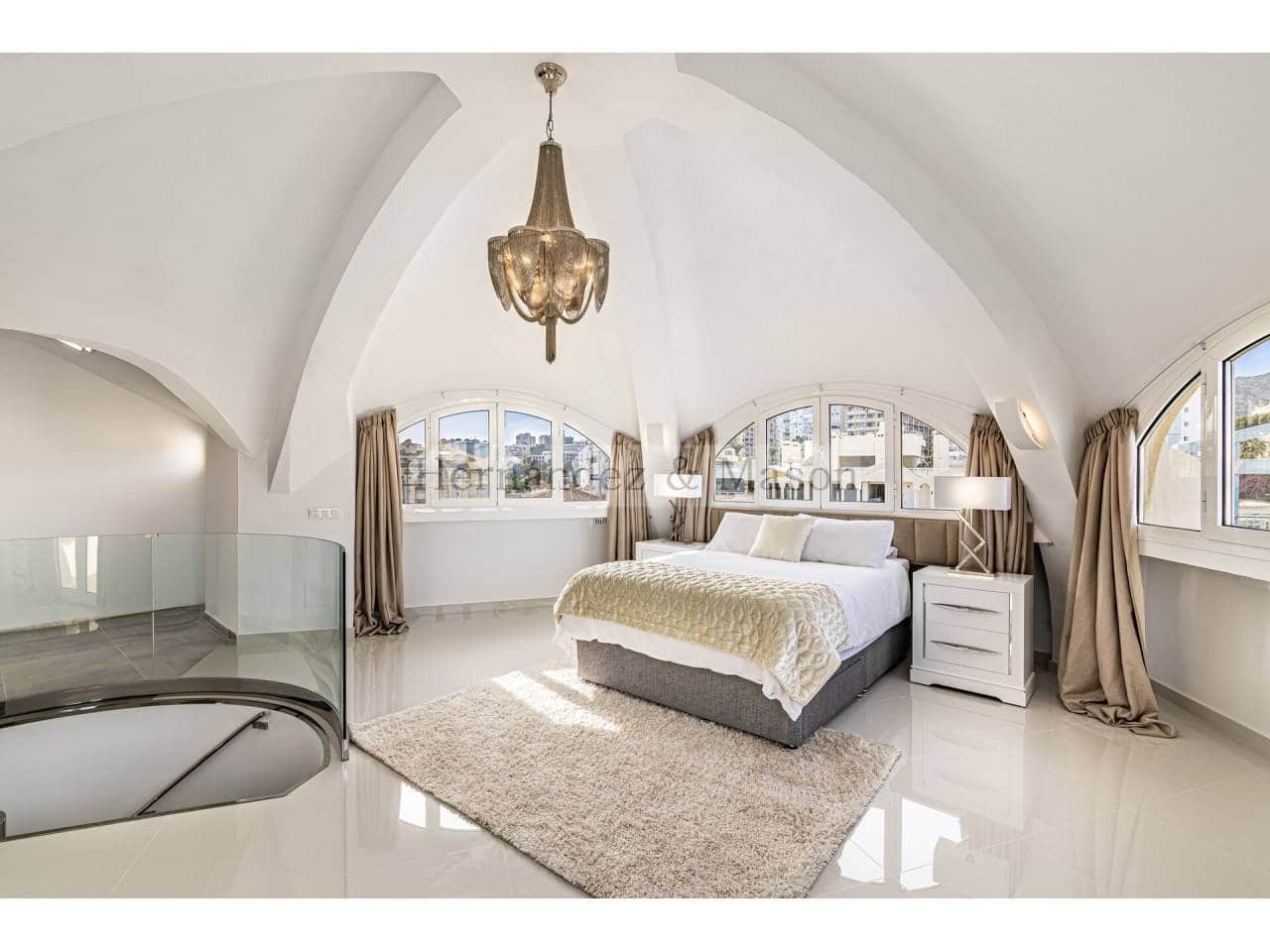 3 soverom Penthouse til salgs i Benalmadena med svømmebasseng garasje - € 1 300 000 (Ref: 7879833)