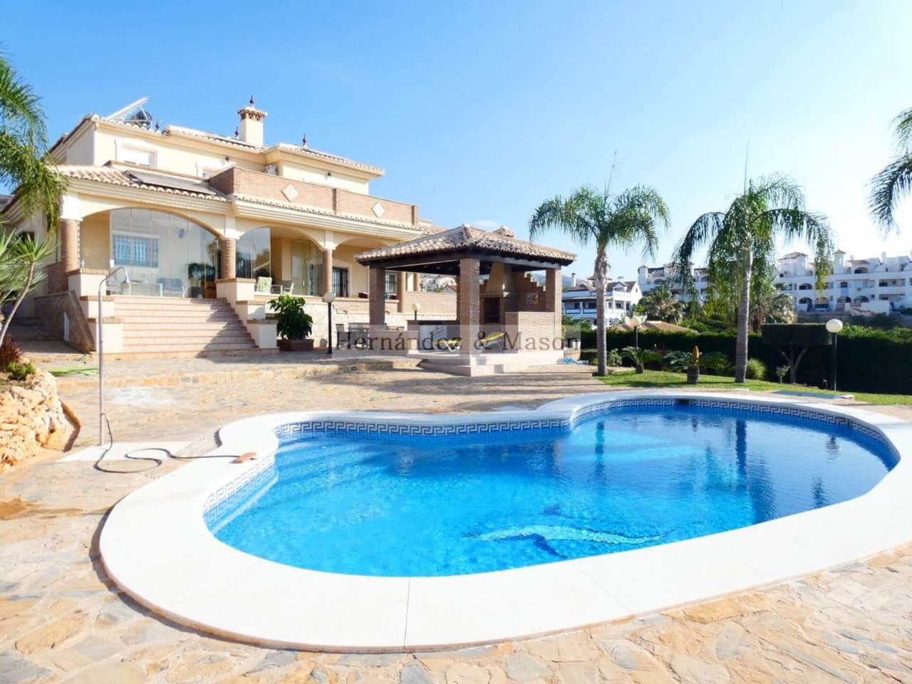 4 chambre Villa/Maison à vendre à Benalmadena avec piscine garage - 1 650 000 € (Ref: 8359173)