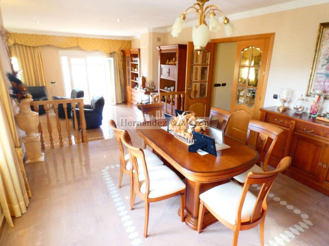 4 chambre Villa/Maison à vendre à Benalmadena avec piscine garage - 1 650 000 € (Ref: 8359173)