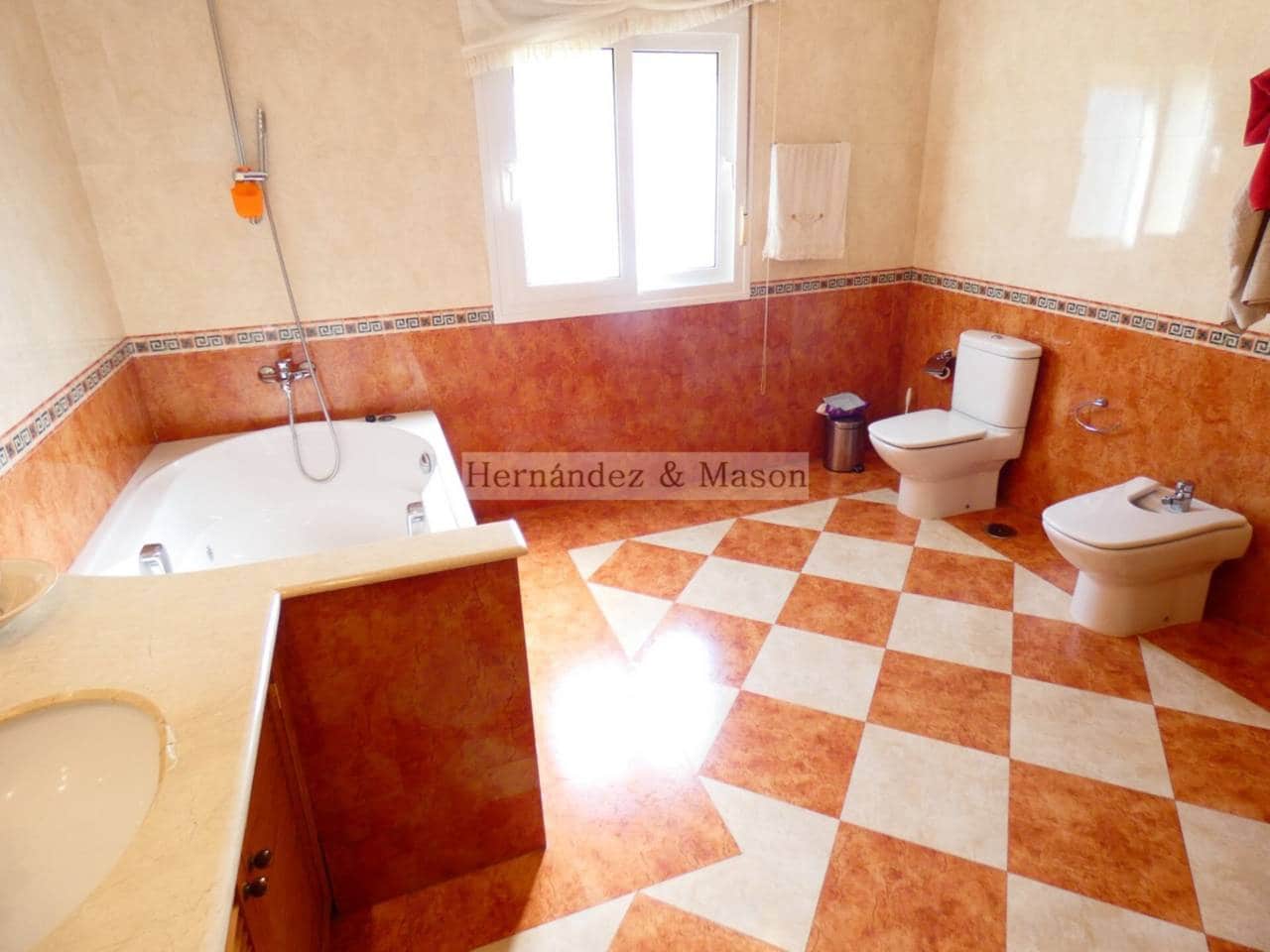 4 chambre Villa/Maison à vendre à Benalmadena avec piscine garage - 1 650 000 € (Ref: 8359173)