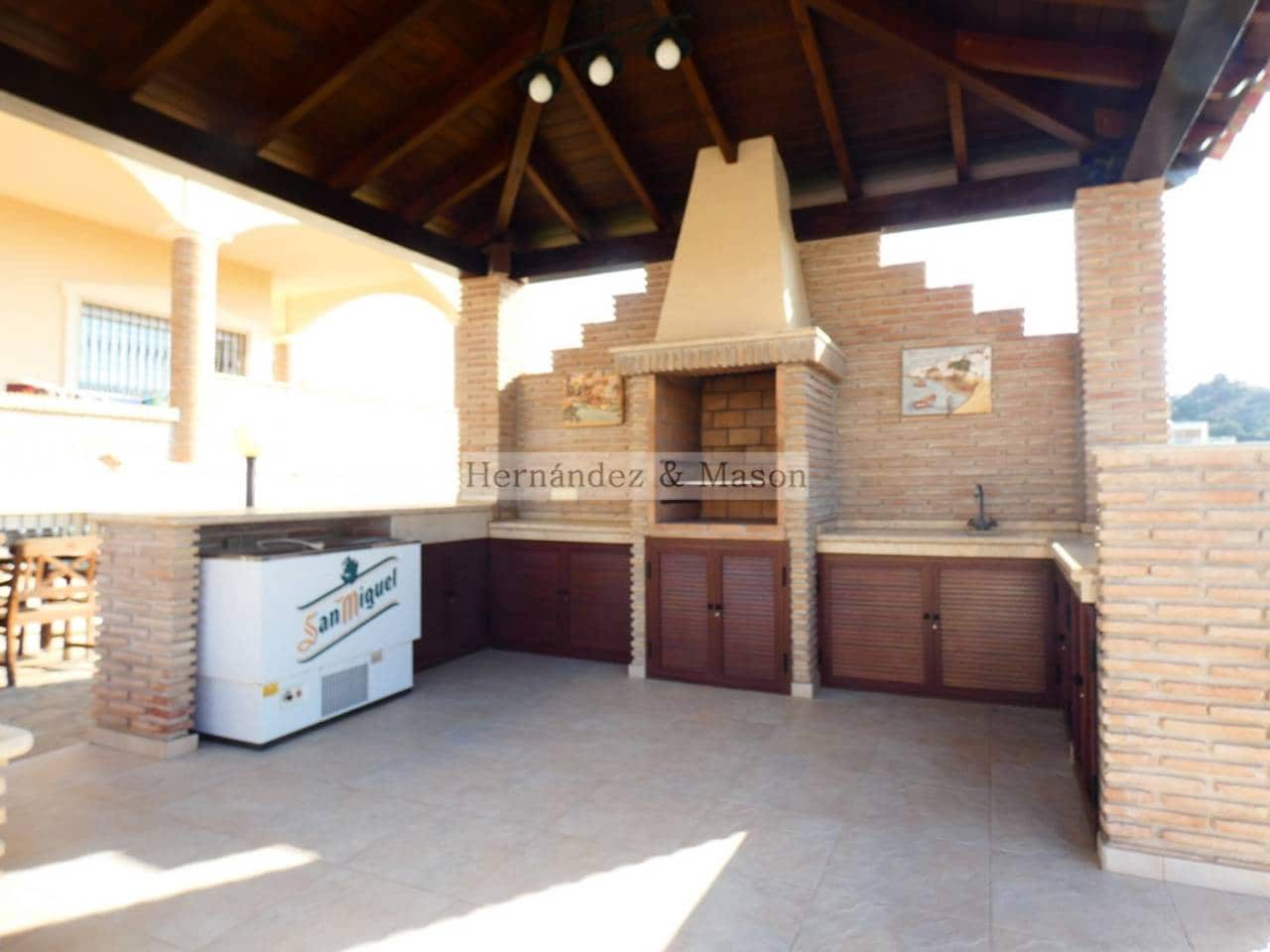 4 chambre Villa/Maison à vendre à Benalmadena avec piscine garage - 1 650 000 € (Ref: 8359173)