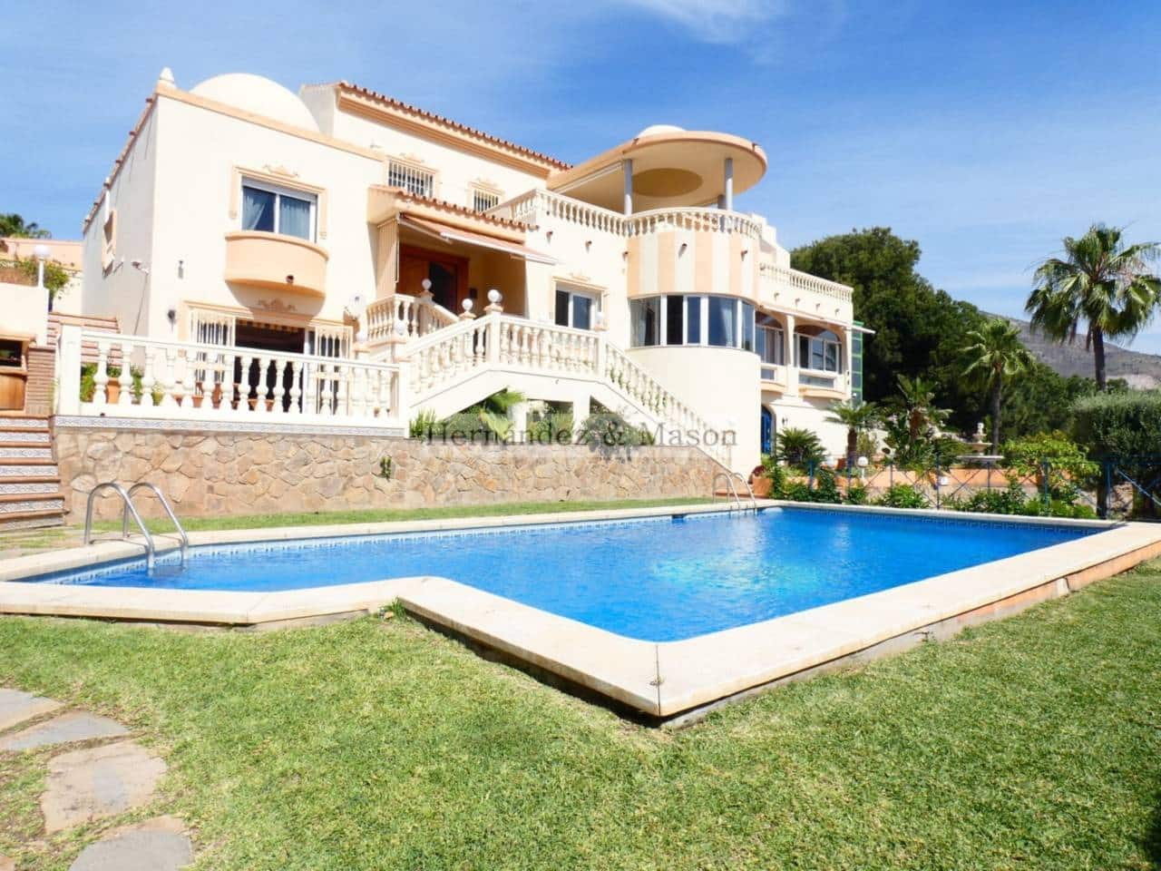 7 sypialnia Willa na sprzedaż w Torrequebrada z basenem garażem - 2 195 000 € (Ref: 8359176)