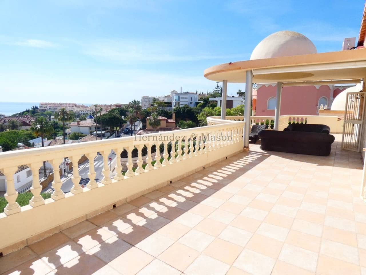 7 sypialnia Willa na sprzedaż w Torrequebrada z basenem garażem - 2 195 000 € (Ref: 8359176)