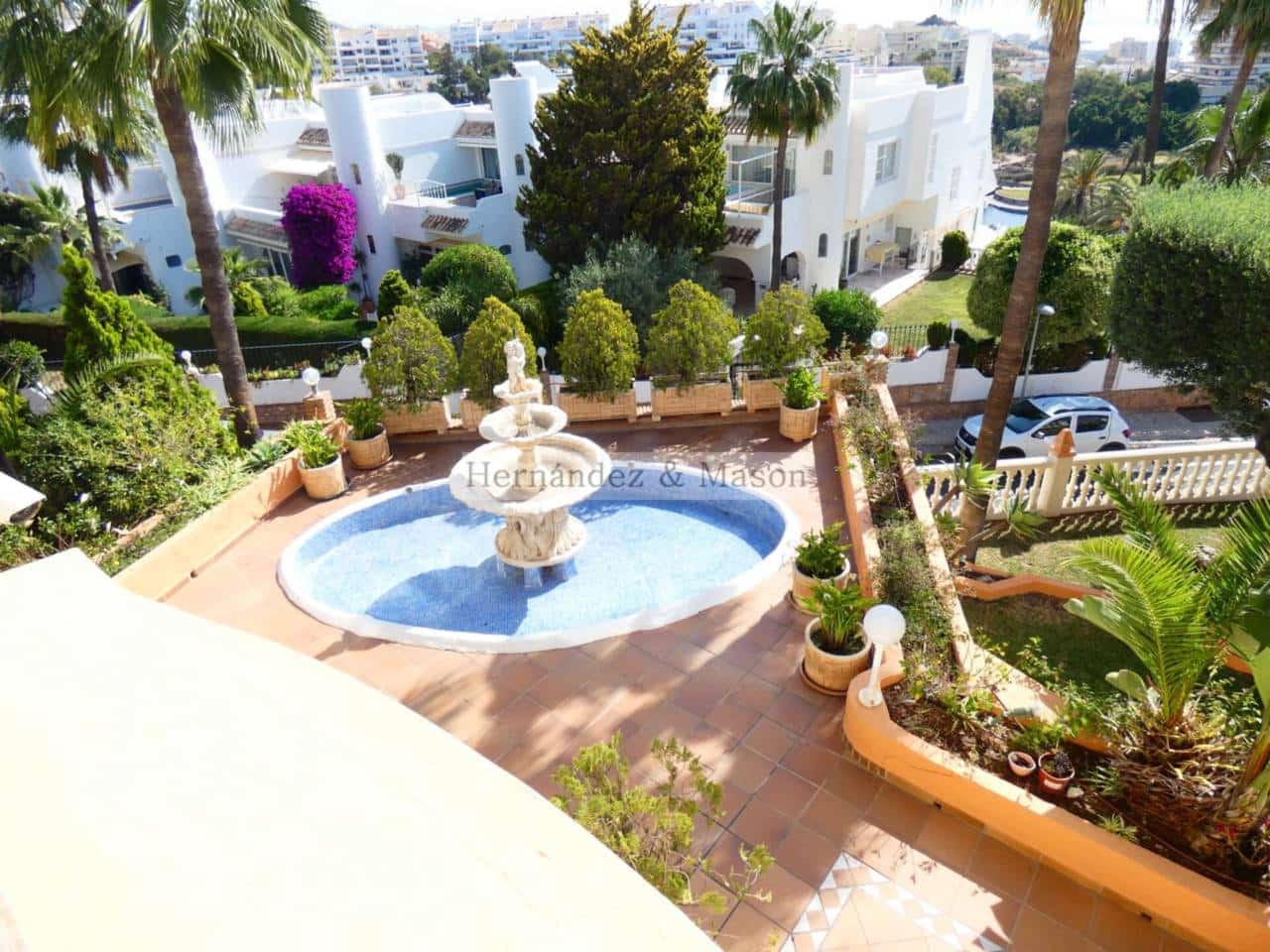 7 sypialnia Willa na sprzedaż w Torrequebrada z basenem garażem - 2 195 000 € (Ref: 8359176)