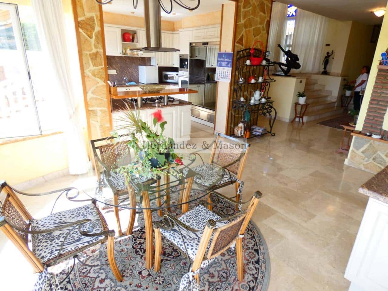 7 sypialnia Willa na sprzedaż w Torrequebrada z basenem garażem - 2 195 000 € (Ref: 8359176)