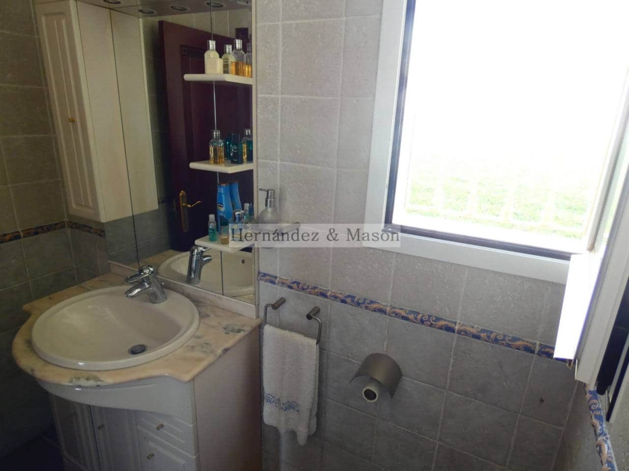 7 sypialnia Willa na sprzedaż w Torrequebrada z basenem garażem - 2 195 000 € (Ref: 8359176)