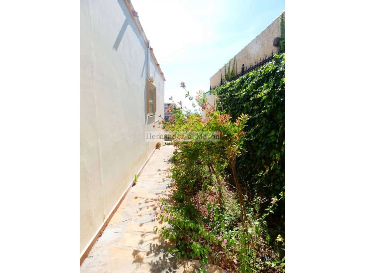 7 sypialnia Willa na sprzedaż w Torrequebrada z basenem garażem - 2 195 000 € (Ref: 8359176)