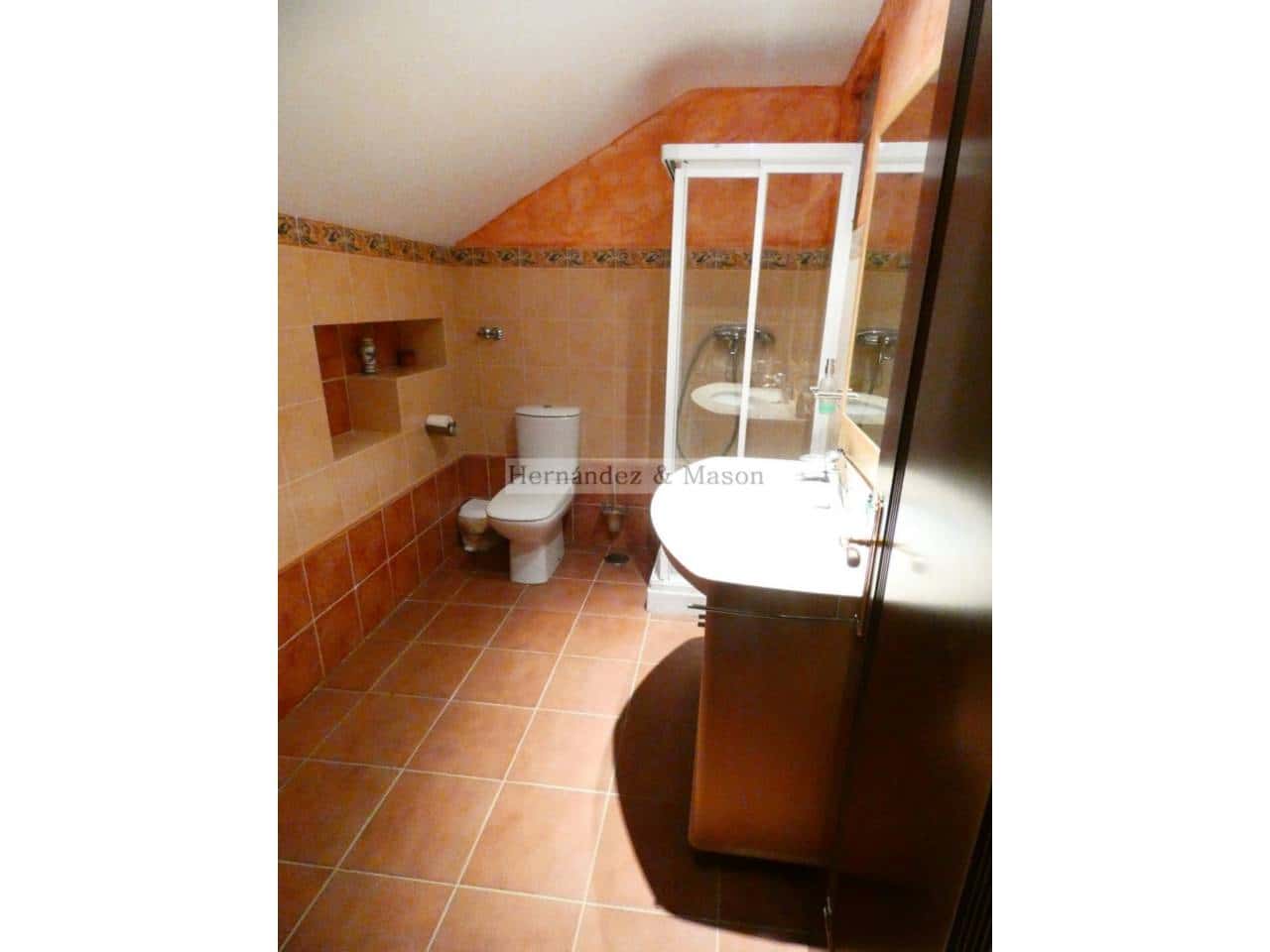 7 sypialnia Willa na sprzedaż w Torrequebrada z basenem garażem - 2 195 000 € (Ref: 8359176)