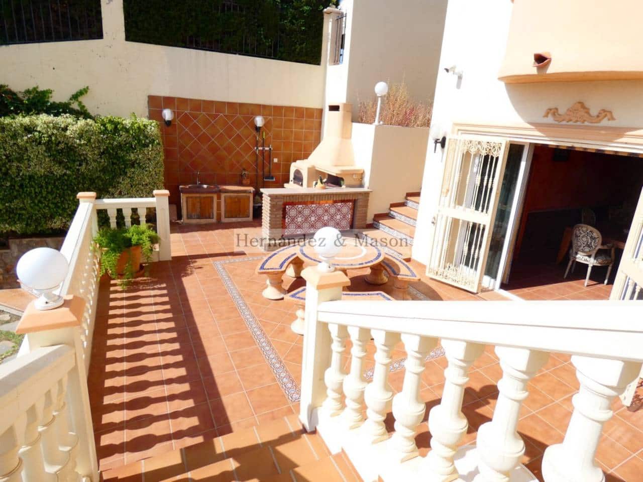 7 sypialnia Willa na sprzedaż w Torrequebrada z basenem garażem - 2 195 000 € (Ref: 8359176)