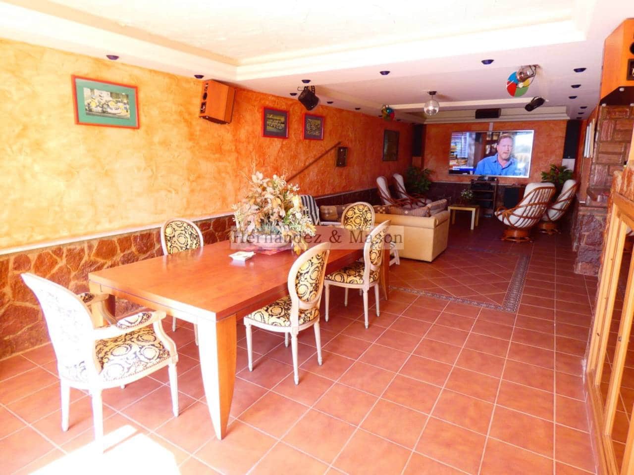 7 sypialnia Willa na sprzedaż w Torrequebrada z basenem garażem - 2 195 000 € (Ref: 8359176)