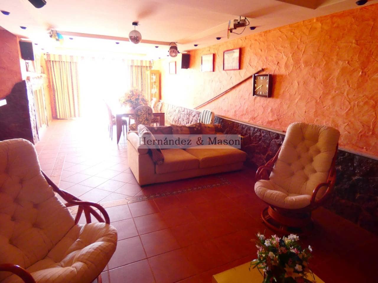 7 sypialnia Willa na sprzedaż w Torrequebrada z basenem garażem - 2 195 000 € (Ref: 8359176)